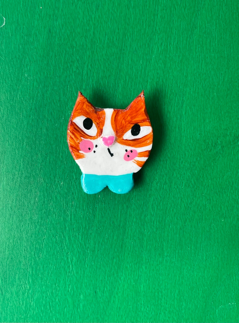 Little Collar Cat